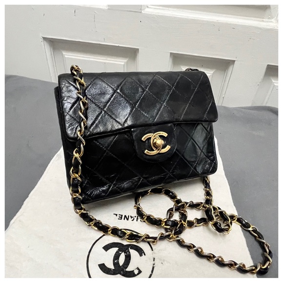 Authentic Vintage Chanel Lambskin Leather Mini Women Handbag - Picture 4 of 15